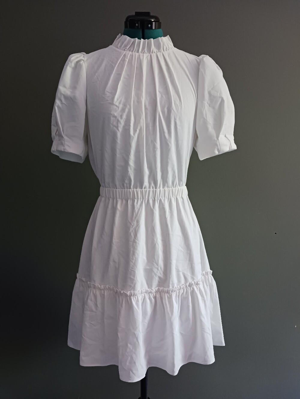 NWT Alice +Olivia Vida Puff Sleeve White Mini Dress Size 8